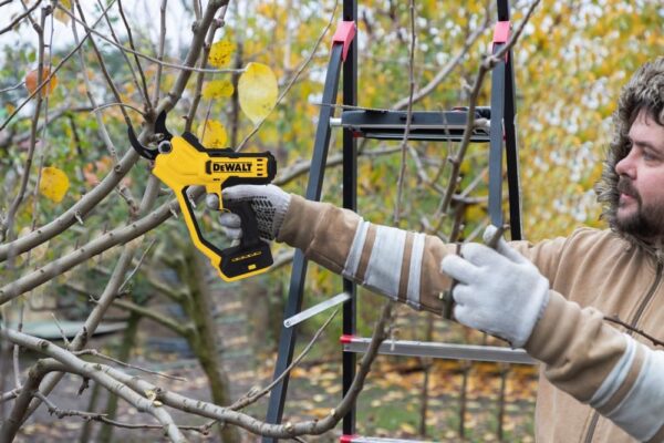 DEWALT DCMPP568N-XJ 18V XR Pruner Bare Unit