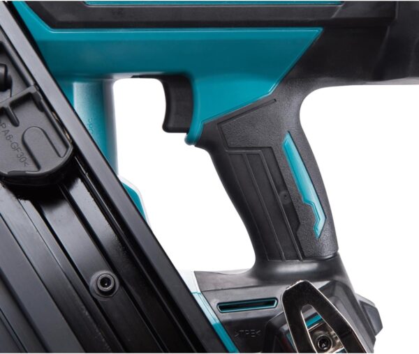 Makita DBN900ZK 18V Li-ion LXT Brushless Framing Nailer Supplied in a Carry Case, Batteries and Charger Not Included