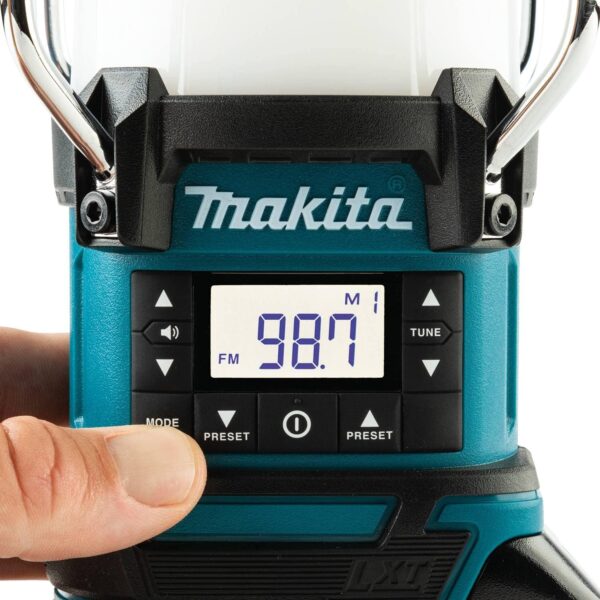 Makita DMR055 14.4V/18V Li-ion LXT Radio with Lantern – Batteries and Charger Not Included [Energy Class A+]