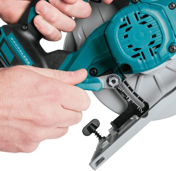Makita DHS680Z 18V Li-Ion LXT 165mm Brushless Circular Saw – Batteries and Charger Not Included