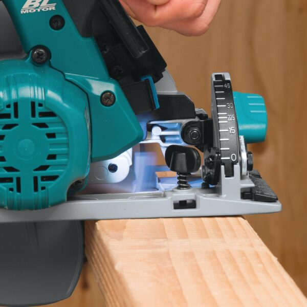 Makita DHS680Z 18V Li-Ion LXT 165mm Brushless Circular Saw – Batteries and Charger Not Included