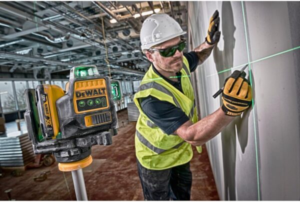 DEWALT Self Levelling Multi Line 3 x 360 Degrees Green Beam Laser 12V MAX* with Battery 2.0Ah Li-Ion and Charger Carry Case DCE089D1G
