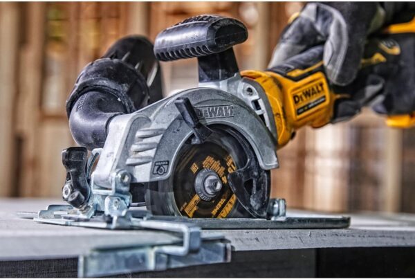 DEWALT DCS571N-XJ Compact Circular Saw 18V XR, Bare Unit