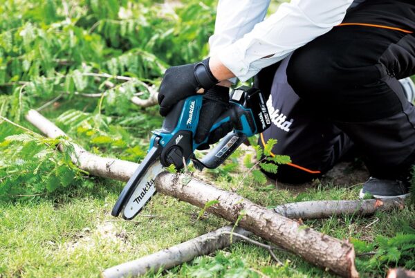 Makita DUC150Z 18V Li-ion LXT Brushless 150mm Pruning Saw, Batteries and Charger Not Included